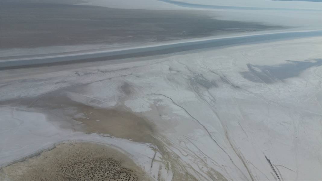 Tuz Gölü can çekişiyor! 130 bin futbol sahasından 13 bine düştü 27